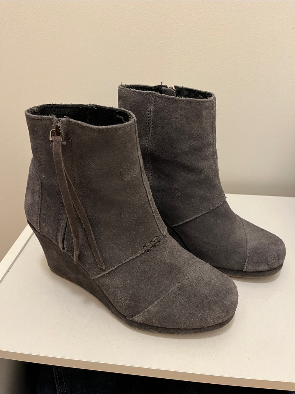 Toms Classic Gray Suede Wedge Ankle Boots with Tassel